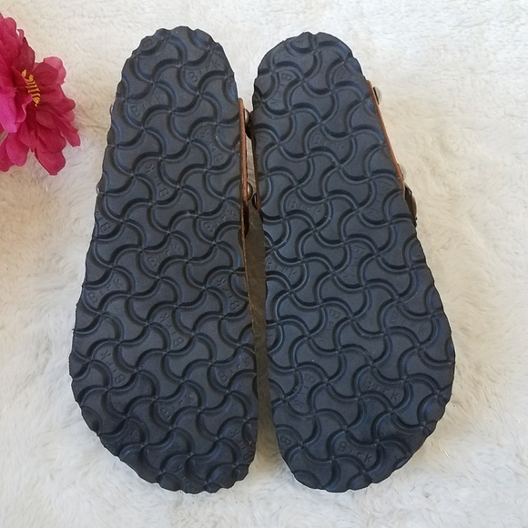 Birkenstock Unique Tooled Thong Gizeh Sandals - Picture 3 of 9
